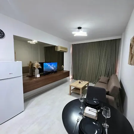 Appartement 5mins From The Beach,10mins From Lc Airport Aurelia
