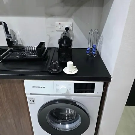 5mins From The Beach,10mins From Lc Airport Aurelia アパート