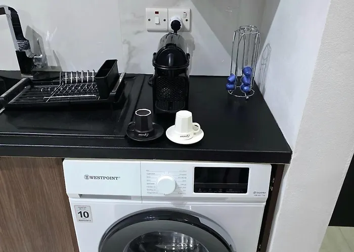 5mins From The Beach,10mins From Lc Airport Aurelia アパート